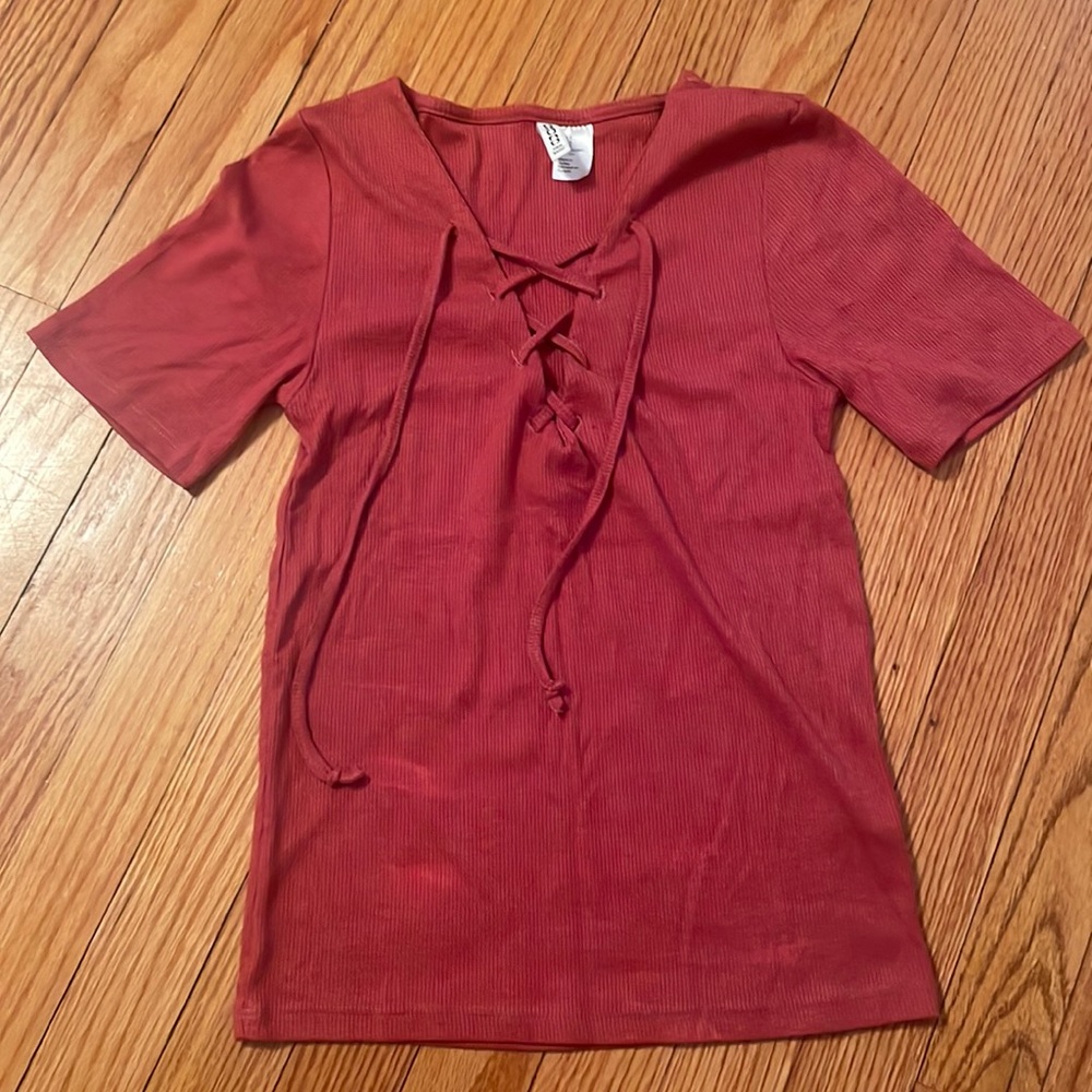 H&M tee